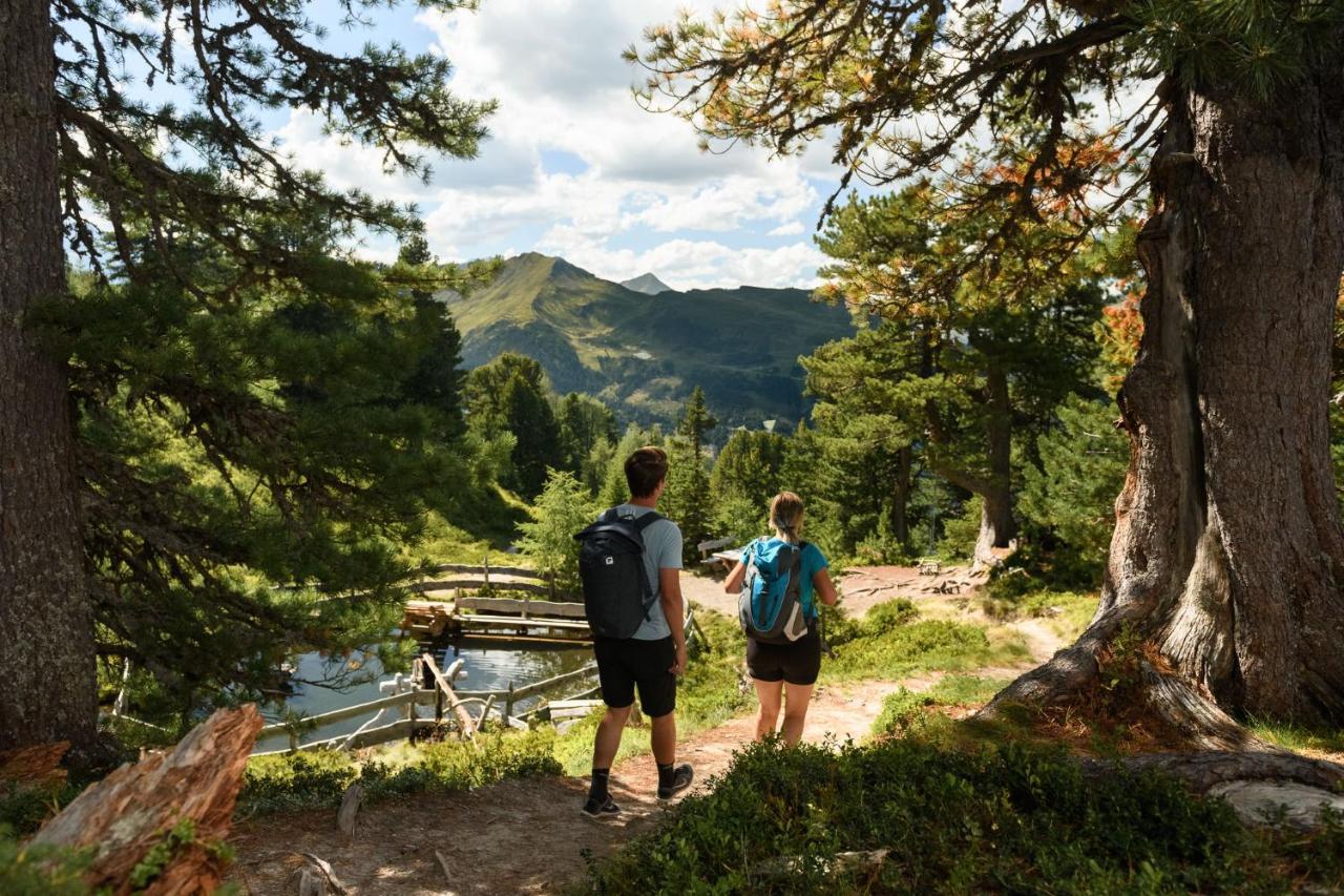 Hotel Germania Gastein - Ganzjaehrig Inklusive Alpentherme Gastein & Sommersaison Inklusive Gasteiner Bergbahnen باد هوفغاستين المظهر الخارجي الصورة