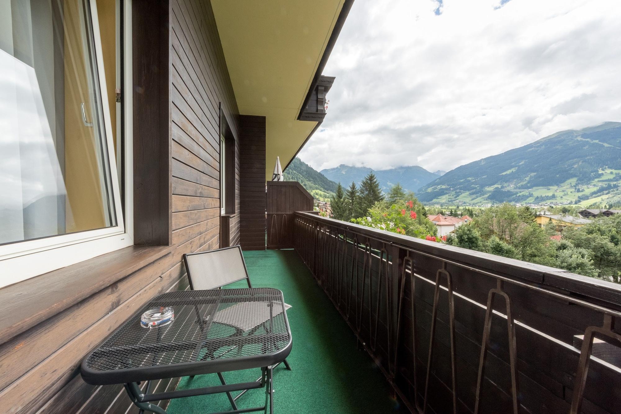 Hotel Germania Gastein - Ganzjaehrig Inklusive Alpentherme Gastein & Sommersaison Inklusive Gasteiner Bergbahnen باد هوفغاستين المظهر الخارجي الصورة